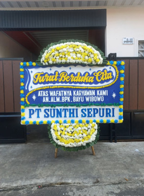 Papan Bunga Duka di Benjeng