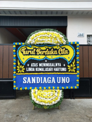 Papan Bunga Duka di Benjeng